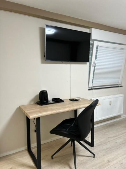 Rheinischer Hof Appartements Leverkusen Esterno foto