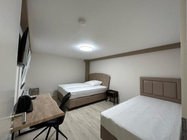 Rheinischer Hof Appartements Leverkusen Esterno foto